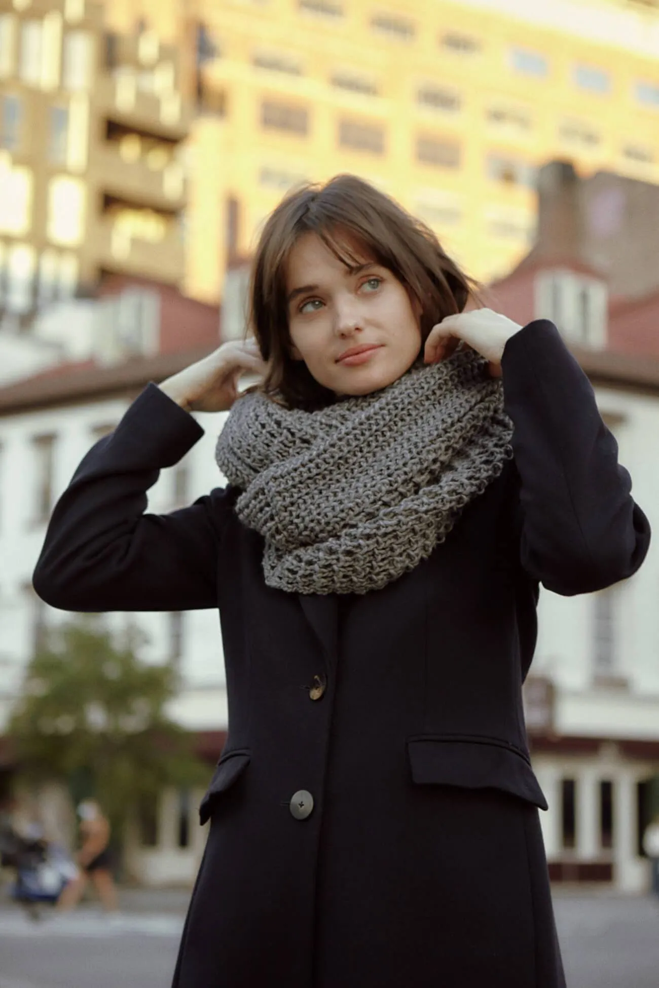 Stylish London-Themed Infinity Scarf - Unisex