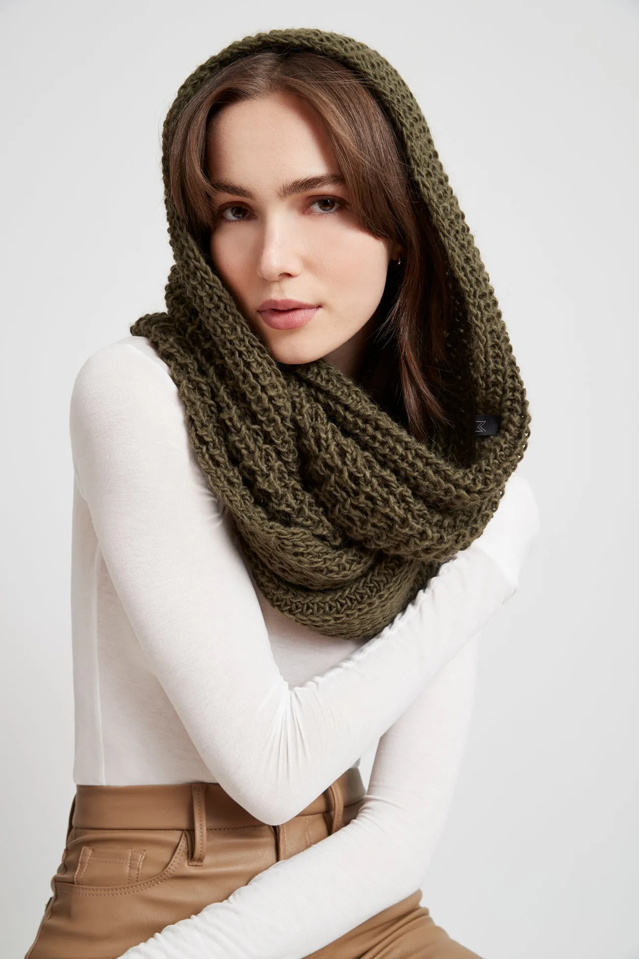 Stylish London-Themed Infinity Scarf - Unisex