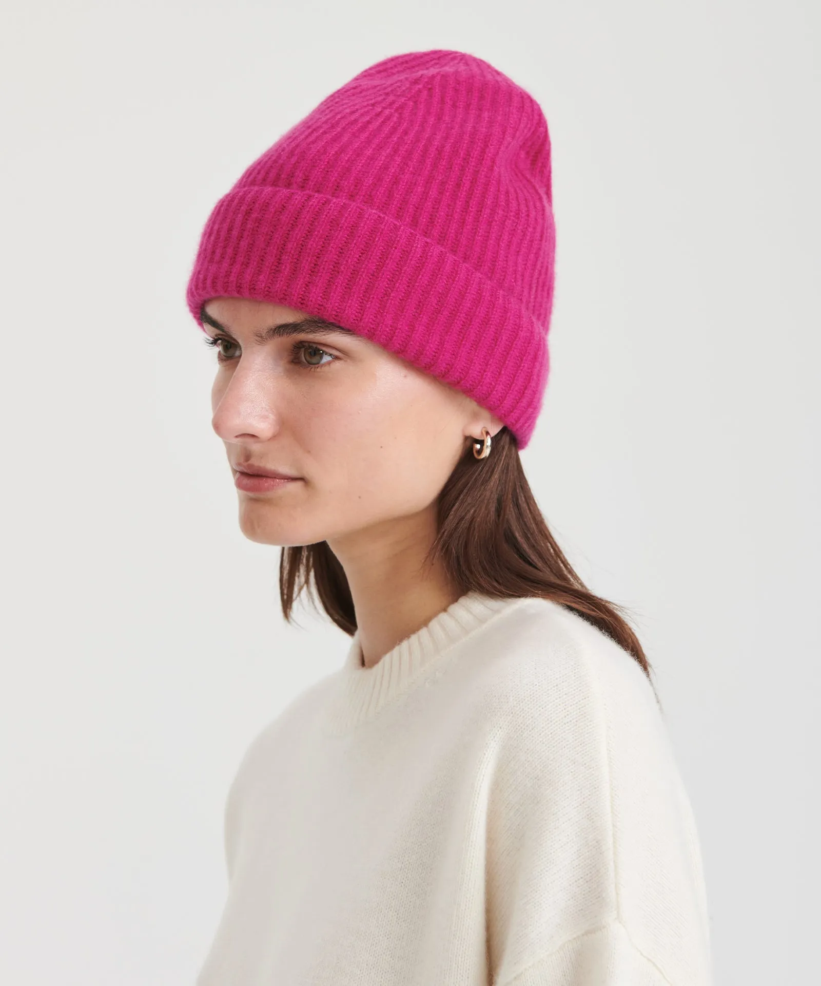 Signature Cashmere Ribbed Beanie